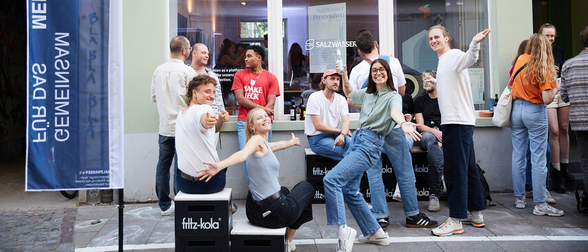 A group of young smiling people